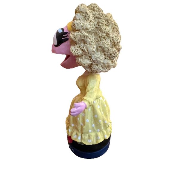 GROCERY OUTLET BARGAIN MARKET " LIMITED EDITION" TAMMY UNDER SPEND BOBBLE HEAD - Picture 5 of 16